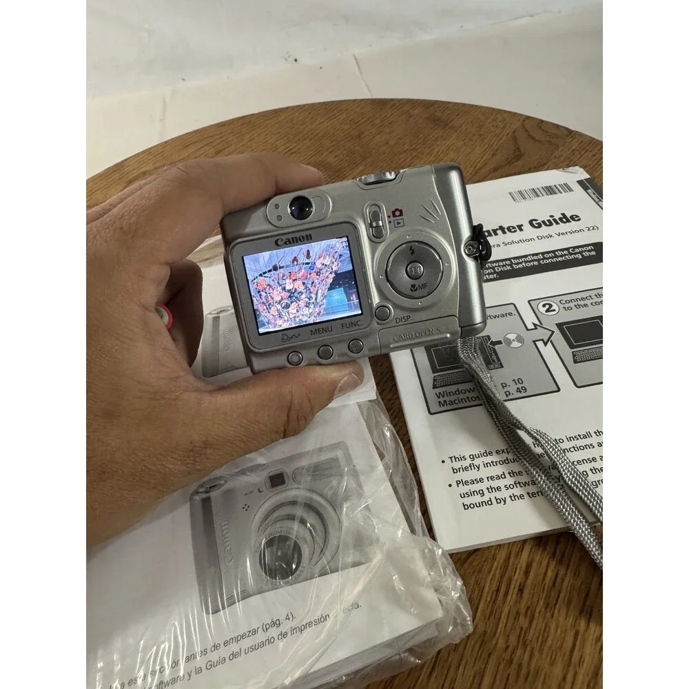 Canon PowerShot A520 4MP Digital Camera Tested Box Manual SD Card Vintage